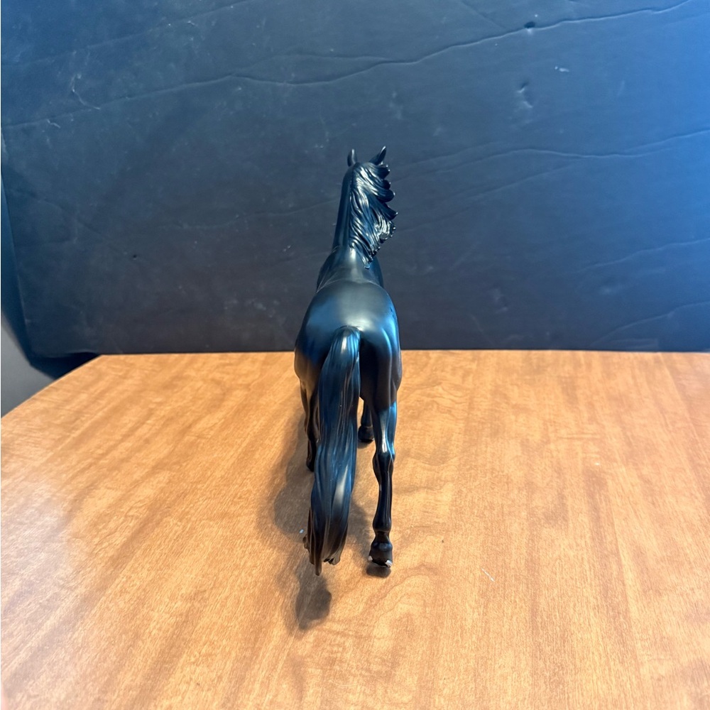 Breyer Elvis Presley and Bear model - Picture 4 of 6